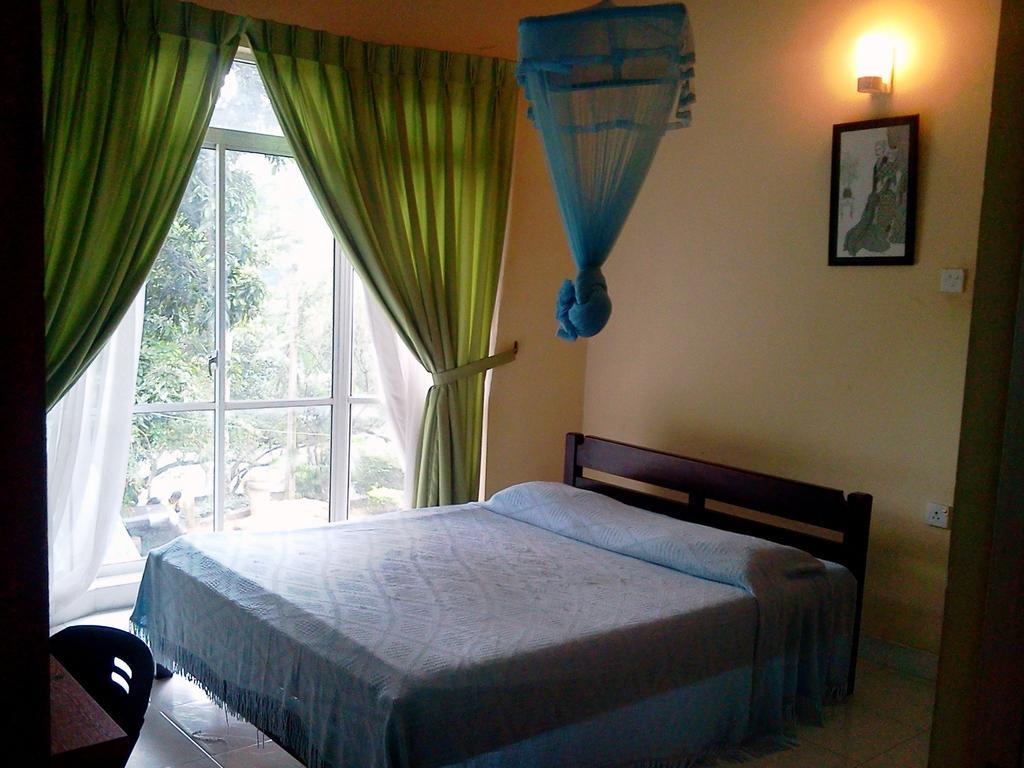 Mccarthy Guesthouse Kandy Room photo